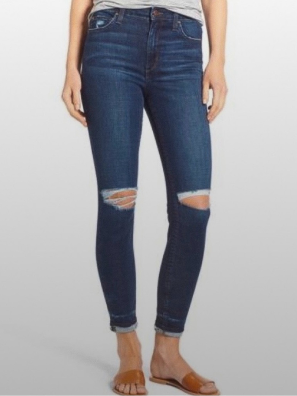 Joe’s Jeans High Rise Charlie Skinny 23